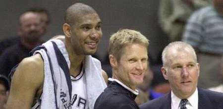 转向分球时 转向分球时